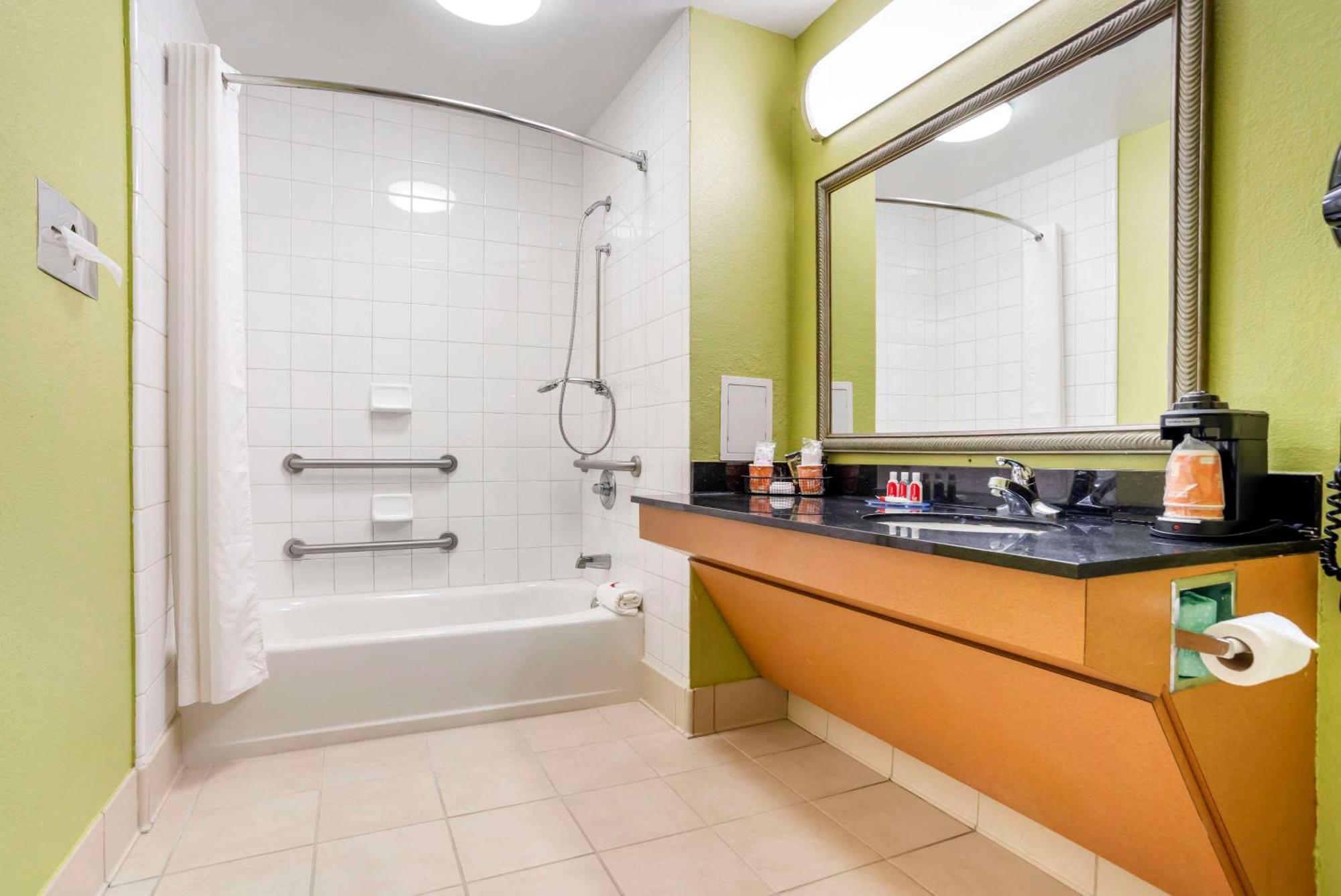 Econo Lodge Moss Point - Pascagoula Buitenkant foto