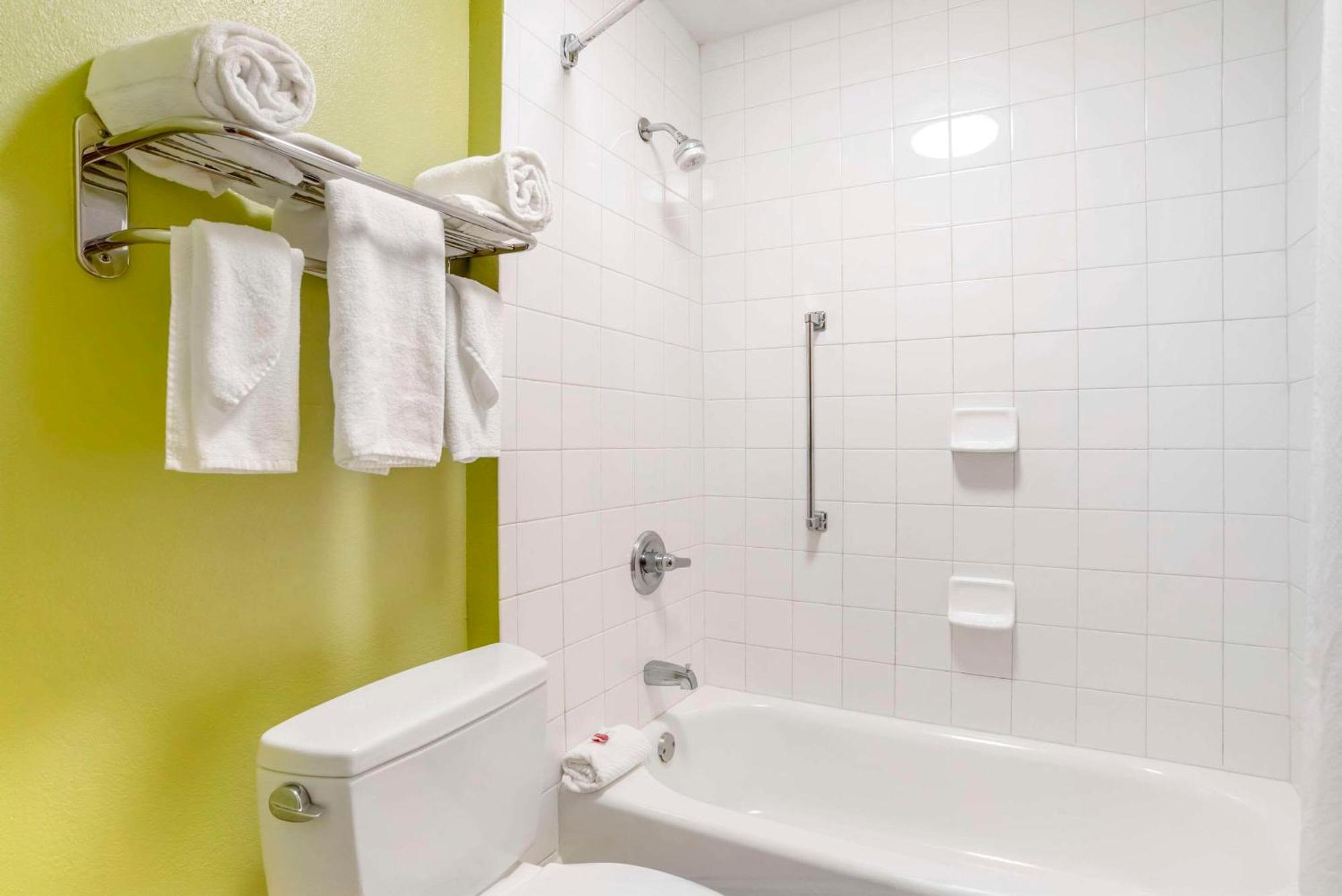 Econo Lodge Moss Point - Pascagoula Buitenkant foto